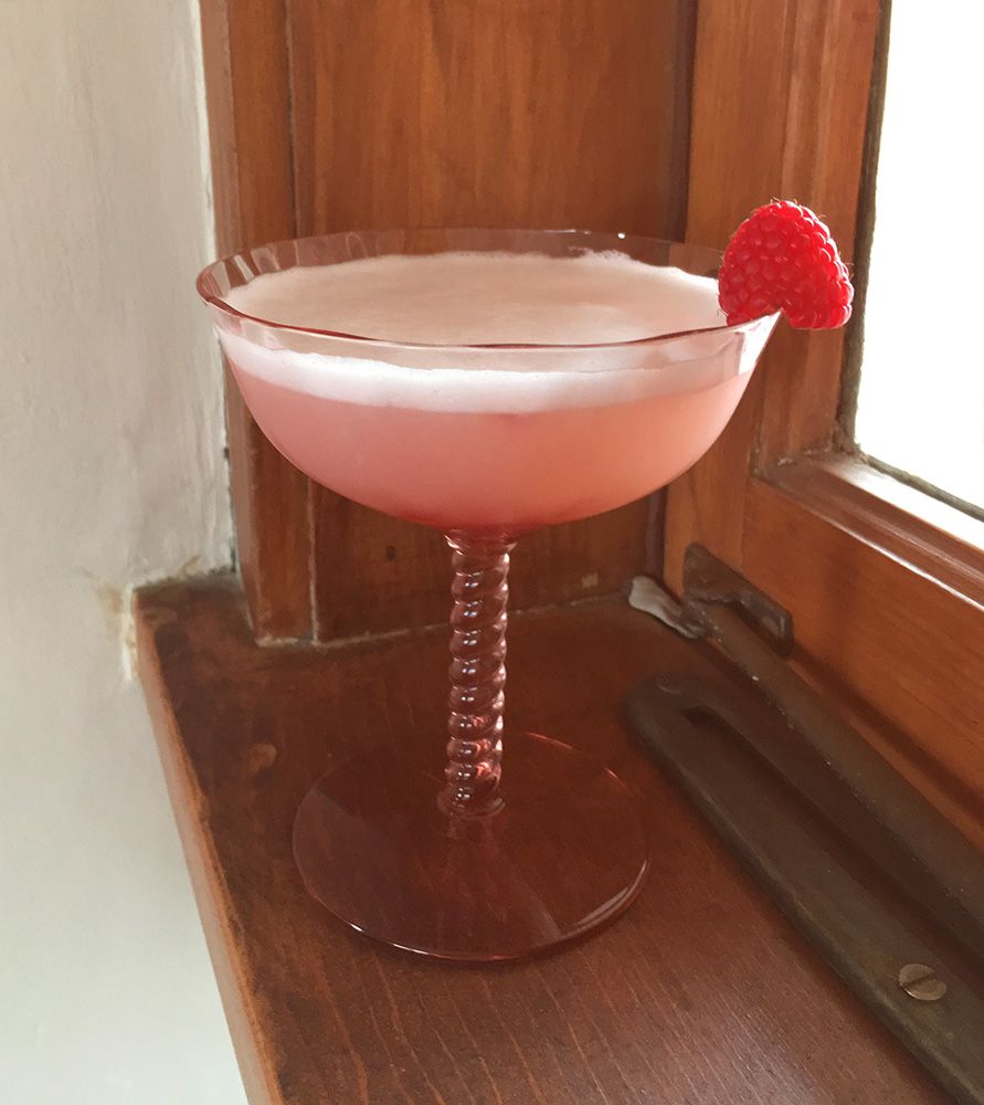 The Clover Club cocktail